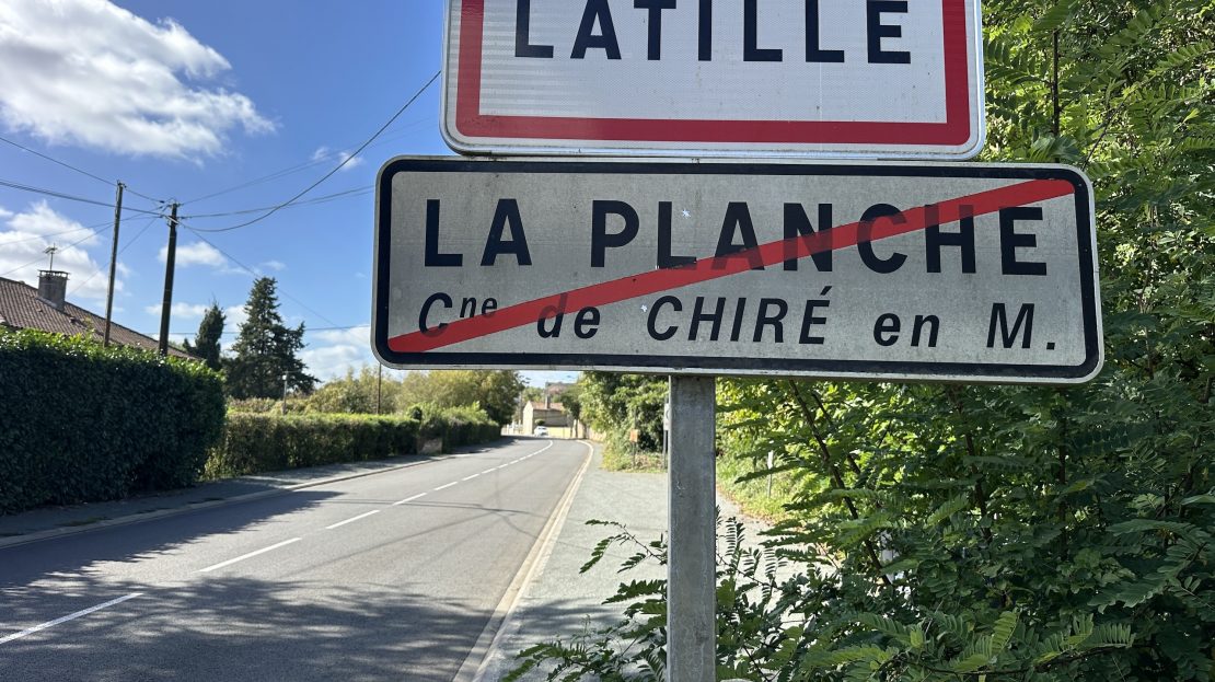terrain constructible 1533 m², proche écoles et commerces · à Latillé · 35 000 €