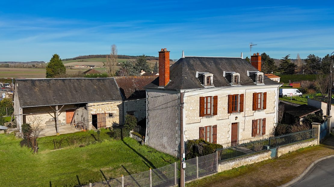 Maison 4 pièces 124 m² · à Antran · 124 m² · 158 500 €