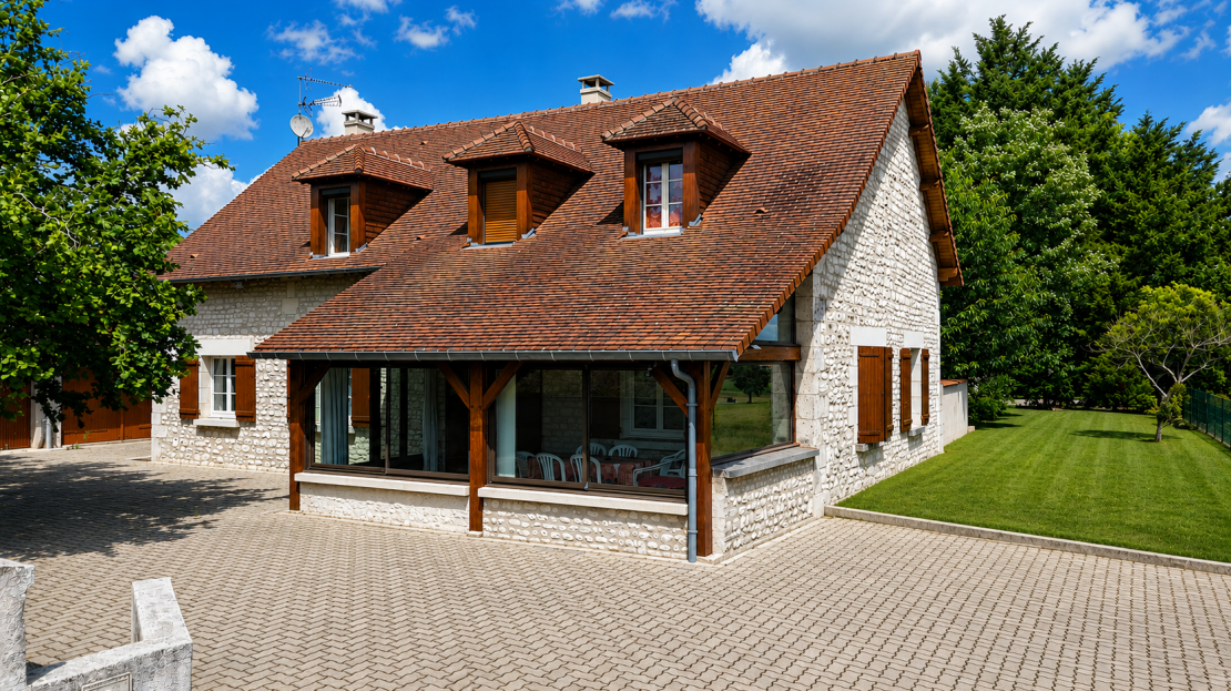 Maison 7 pièces 137 m² · à Thuré · 137 m² · 189 900 €